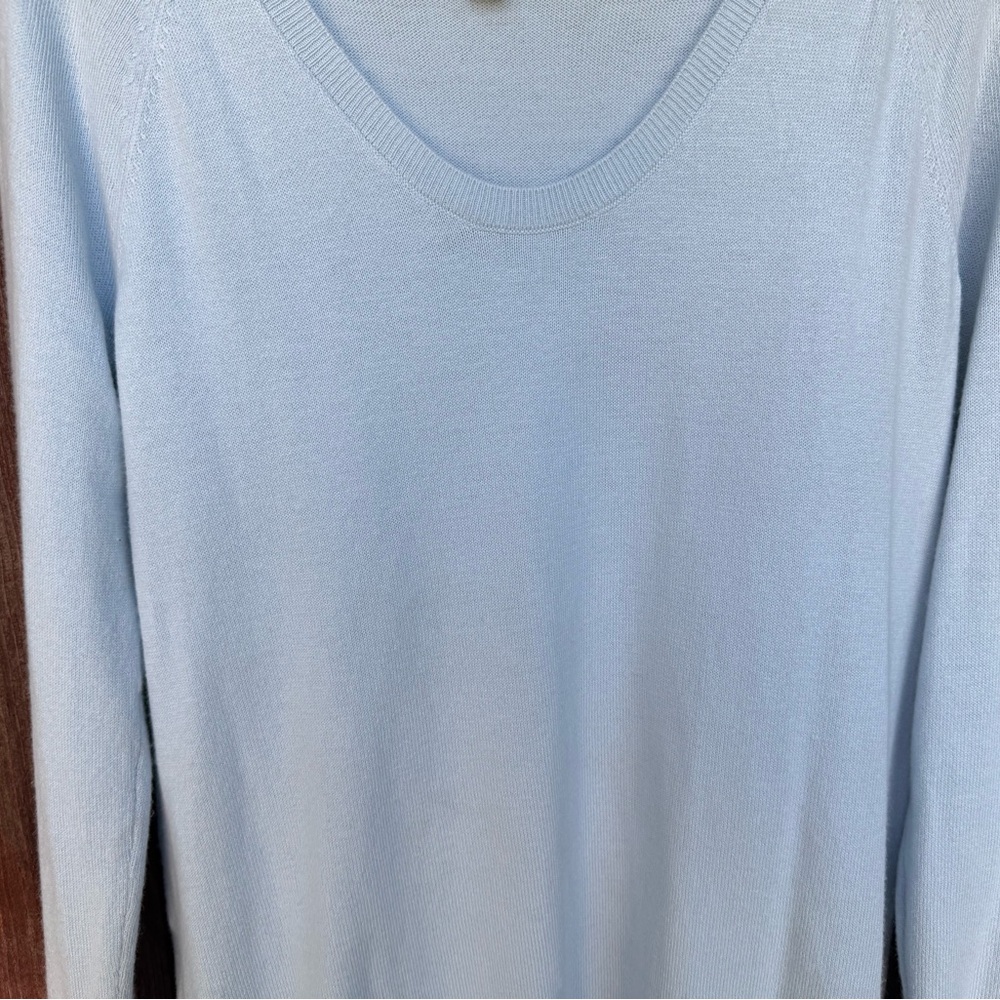 Loft Light Blue Long Sleeve Sweater Size Medium. - Picture 4 of 15